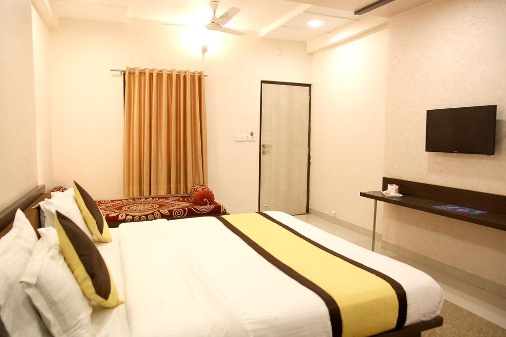 Oyo Rooms Railway Station Abu Road Esterno foto